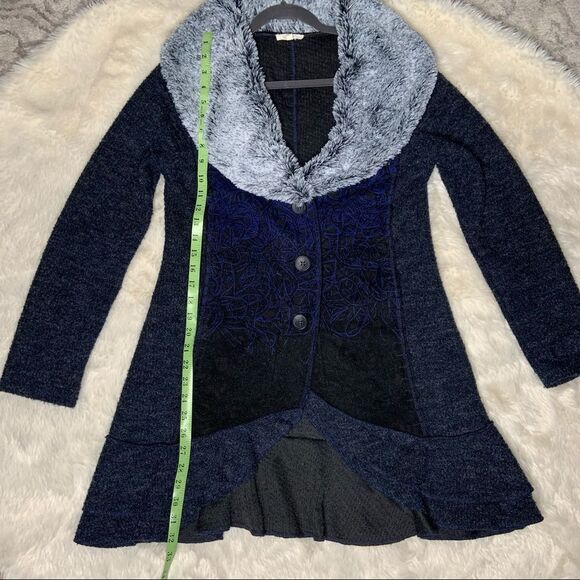 Sz Medium Blue & Gray Faux fur collar jacket - Picture 2 of 6